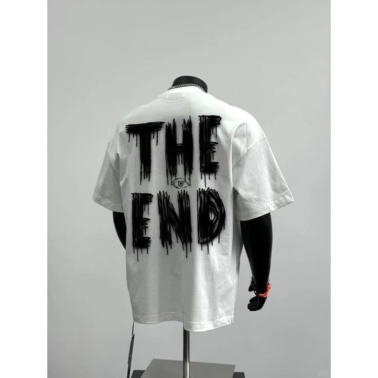 THE END Oversized Graphic Tee